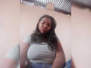 Erotikus videocsevegés Alexcia