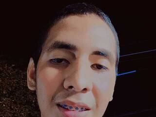 Erotikus videocsevegés Alexcumhot