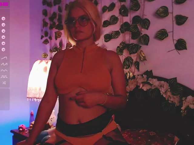 Fényképek AlexFiisher ♥​Welcome ​to ​my ​room, ​every ​contribution ​is ​important, ​Enjoy ​ur ​time ​here♥​Roll the Dice 35Tks / Lush ON / Flash Tits 33Tks/Pussy in cam 5minutes 99Tks