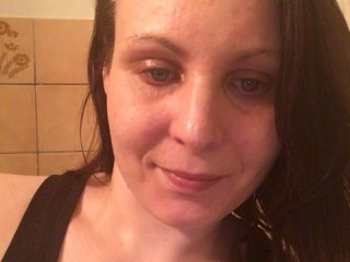 Fényképek AlexiaByNight Hi BOYS ! Chat with me and tips me if you thing i’m enjoy with you !