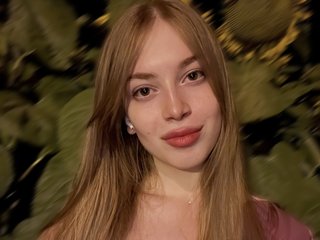 Erotikus videocsevegés alexiaman