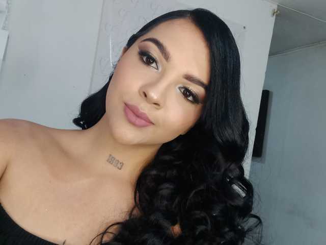 A profil fényképe alexiarouse1