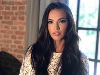 Erotikus videocsevegés AlexisLovee