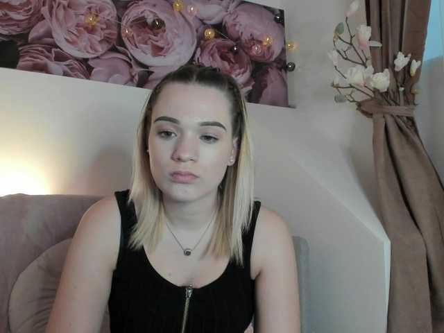 Fényképek AlexisTexas18 Another rainy day here, i am here for fun and chat-- naked and cum in pvt xx #18 #blonde #cute #teen #mistress