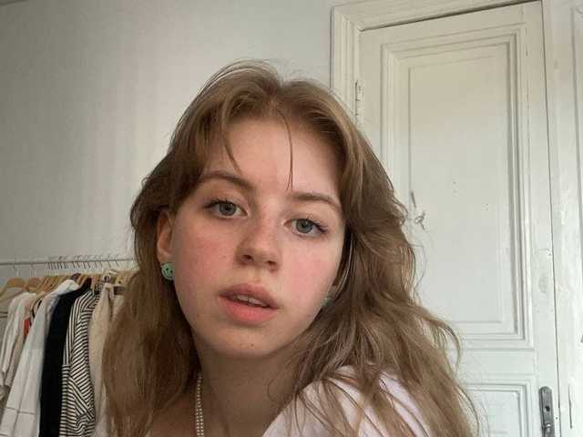 A profil fényképe Alice-nice