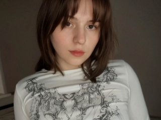 Erotikus videocsevegés Alice-Nour