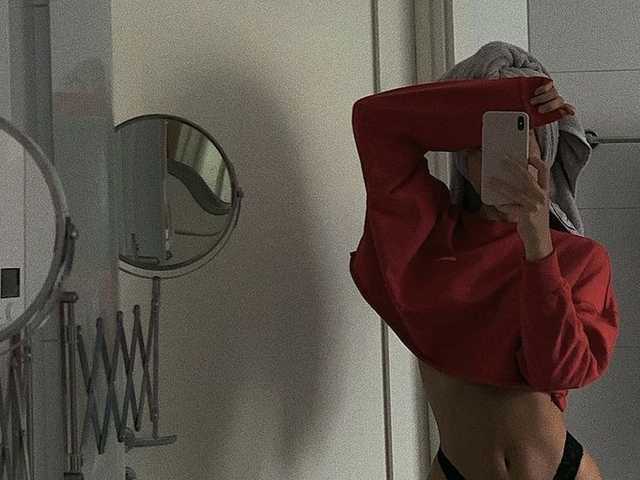 A profil fényképe Alice2025