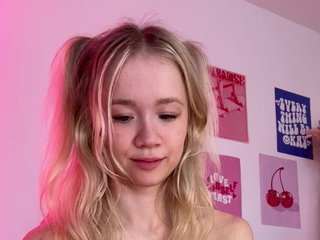 Erotikus videocsevegés alicecutey