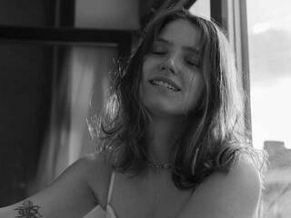 Erotikus videocsevegés AliceKittie