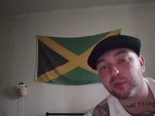 Erotikus videocsevegés AliceFoxy777