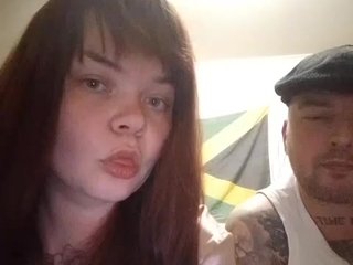 Erotikus videocsevegés AliceFoxy777