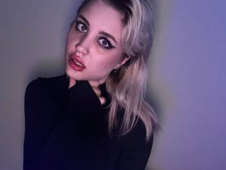 Erotikus videocsevegés AliceTurner