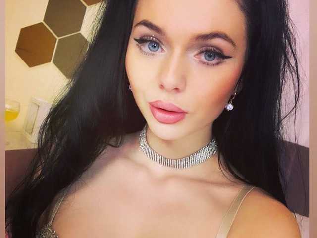 A profil fényképe _ALICE_