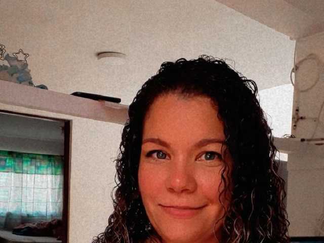 A profil fényképe alicia-mature