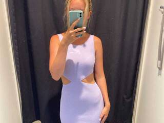 Erotikus videocsevegés Alina-miy