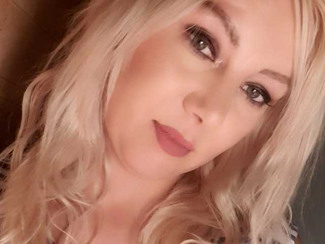 A profil fényképe BlondeAlis