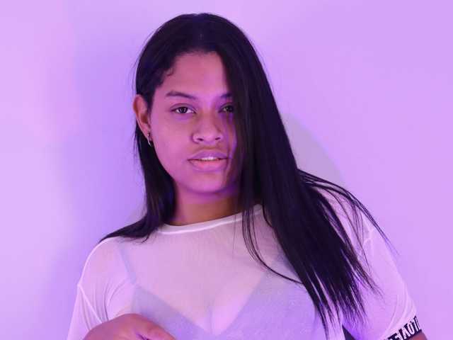 A profil fényképe AlinaColeens
