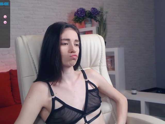 Fényképek AlinaMalina Hello guys, welcome to my room 2812 Masturbate pussy in public :smirking 3333 Let's try a new lovens, it will be very hot if you love me) Don't forget to click on the heart in the upper right corner: love Lovens operates from 1 token :love I'm ve