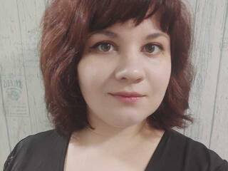 Erotikus videocsevegés Alisa-Mi