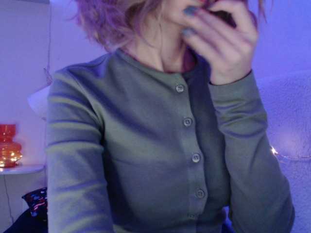 Fényképek Alisa-Nora hi im Alisa * favorite vib 25 50 88 181* when i feeel good -you will see me naked and squirt* want me 69*show face 77* snap 888*