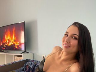 Erotikus videocsevegés Alisa-Pantera