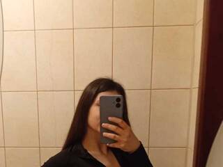 Erotikus videocsevegés Alisa2348