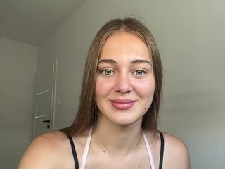 Erotikus videocsevegés Alisa3