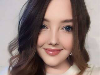 Erotikus videocsevegés AlisaptichkA