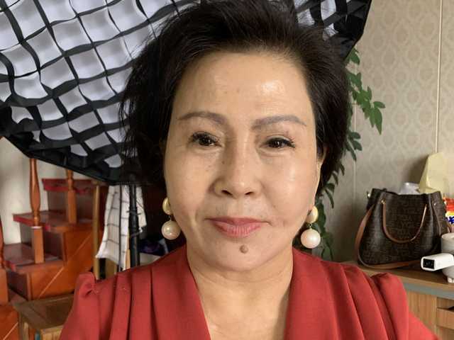 A profil fényképe alisawa