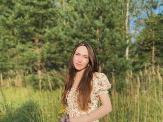 Erotikus videocsevegés AliseRoze