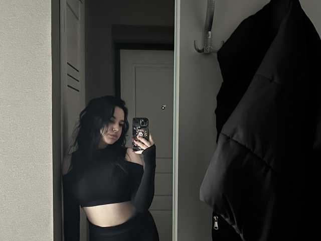 A profil fényképe Alisha-dark