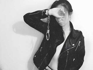 Erotikus videocsevegés AlisiaShtorm