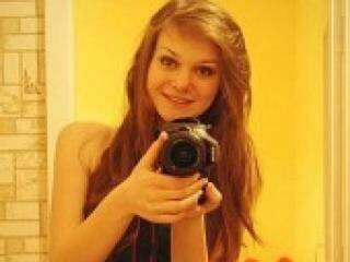 Erotikus videocsevegés aliskaaaaa