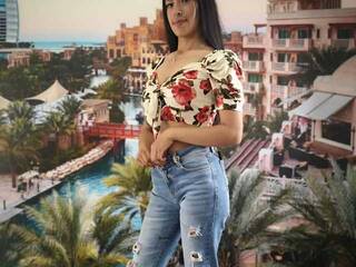 Erotikus videocsevegés AlisonHornyy