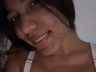 Erotikus videocsevegés Alissarhys