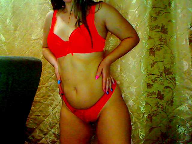 Fényképek Alkelimi-me18 Hi everyone, I'm Kira! I do not show my face! Welcome to my room! Be nice!Lovense from 2 tokens, please me with the sound of your advice !!! I SEE THE CAMERA ONLY IN PRIVATE!!!