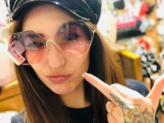 A profil fényképe FUCK_LOVE