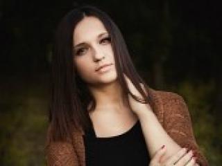 A profil fényképe alleesha