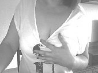 Erotikus videocsevegés allixia