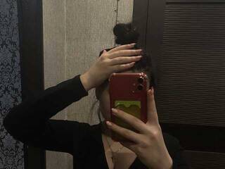 Erotikus videocsevegés Ally23