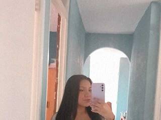 Erotikus videocsevegés Allyson-Bonnie