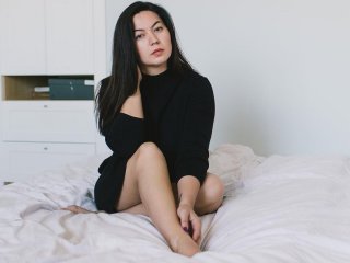Erotikus videocsevegés Alsou