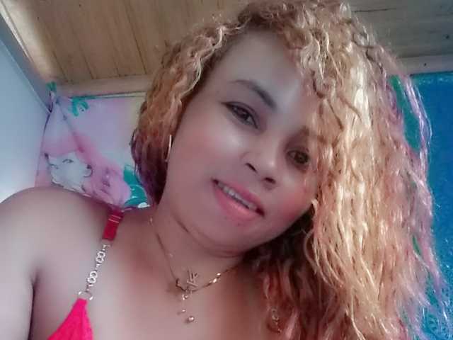 A profil fényképe Amanah