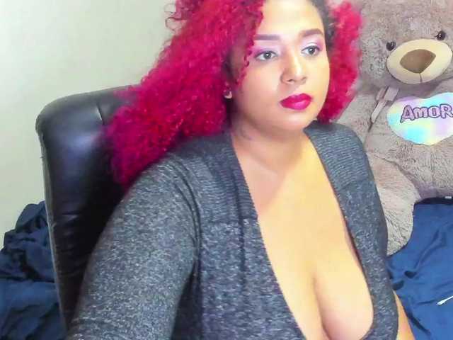 Fényképek Amaranthagol1 welcome play time #bbw #lovense #boobs #ass