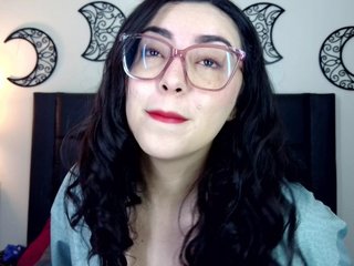 Erotikus videocsevegés EvoletMK