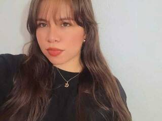 Erotikus videocsevegés AmazonianGirl