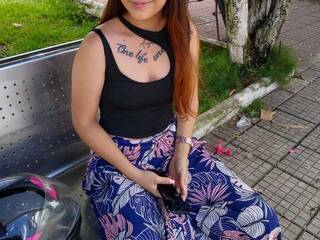 Erotikus videocsevegés Amber-18