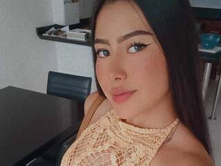 Erotikus videocsevegés Amber-villin