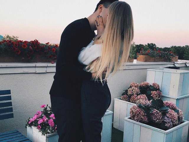 A profil fényképe Honeycouple