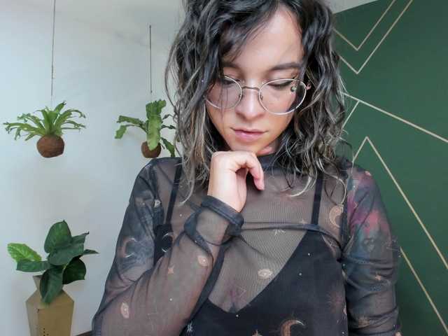 Fényképek AmyAddison I want to meet you, tell me your sexual fantasies!! play nipples0